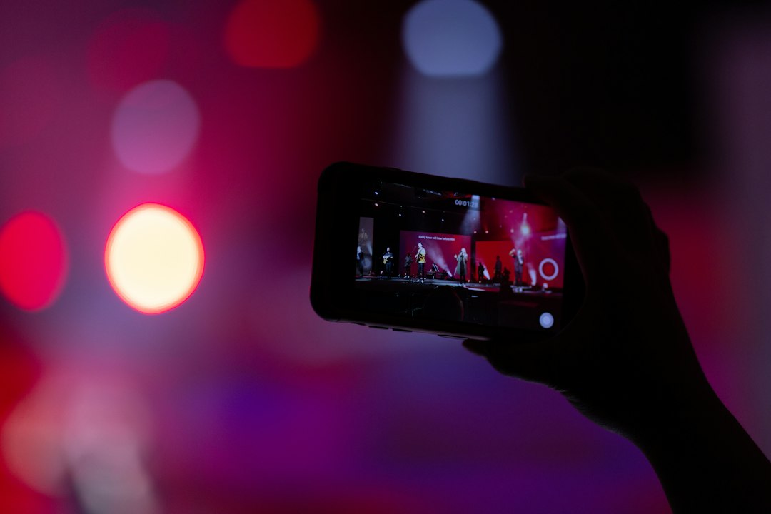 ふわっちの記事イメージ スマートフォン視聴